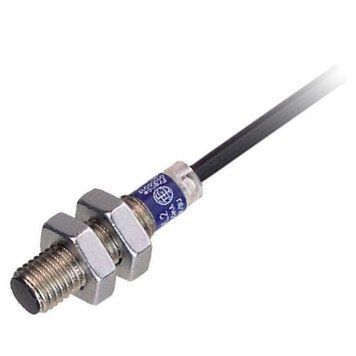 Индуктивный датчик Schneider XS608B1PCL2